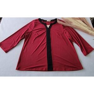Blue Moon Women's Plus 2X  Color Red Wine And Black Round Neck 3/4 Sleeve Blouse